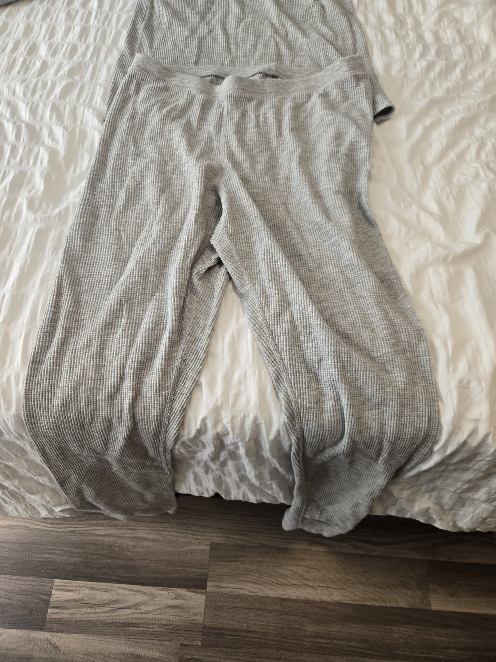 Amazon Essentials Women's Ribbed Lounge Pajama Set - Light Gray